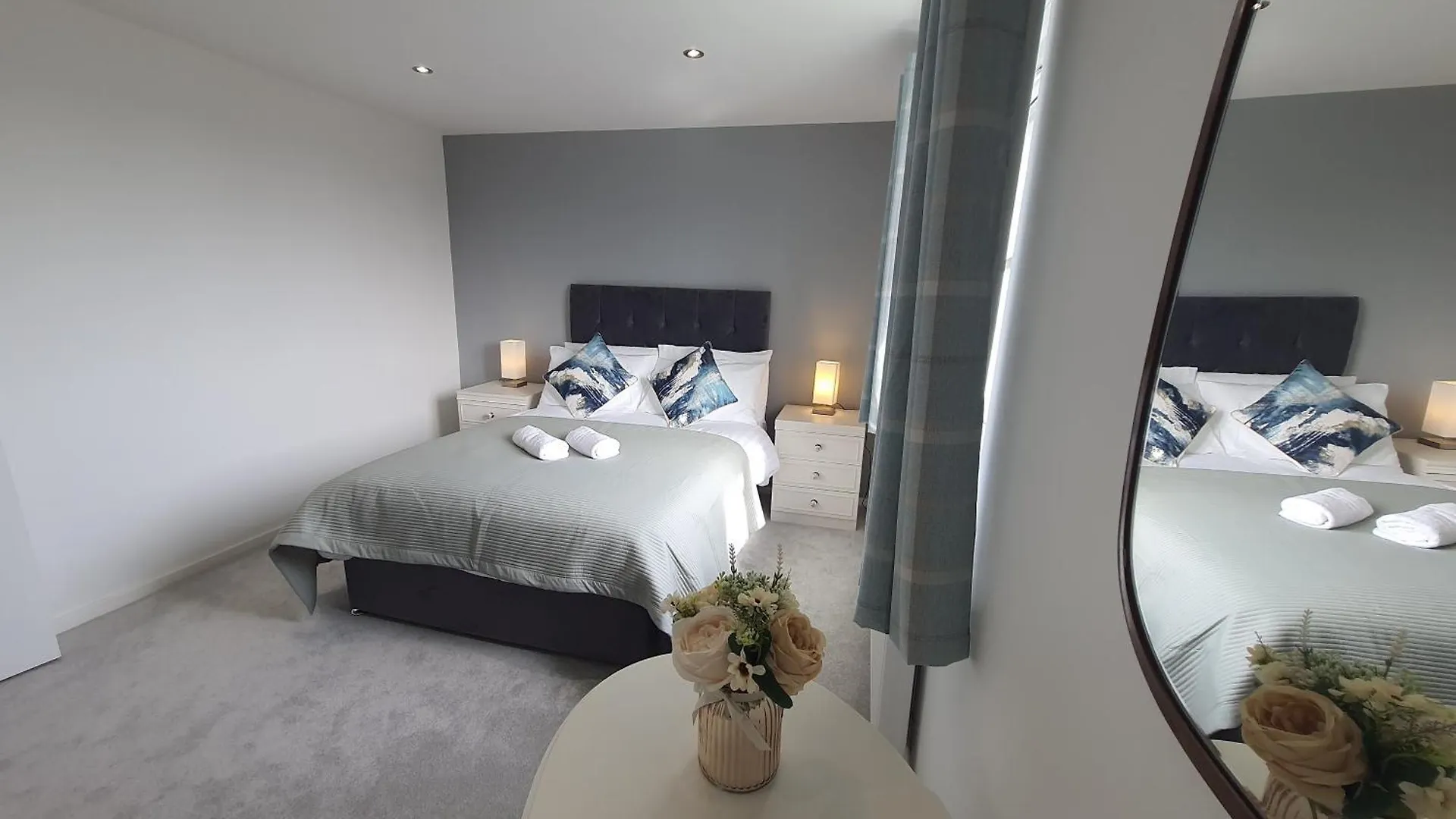 Roundhill - Lovely 2Bed Apartment Central Brighton contacts